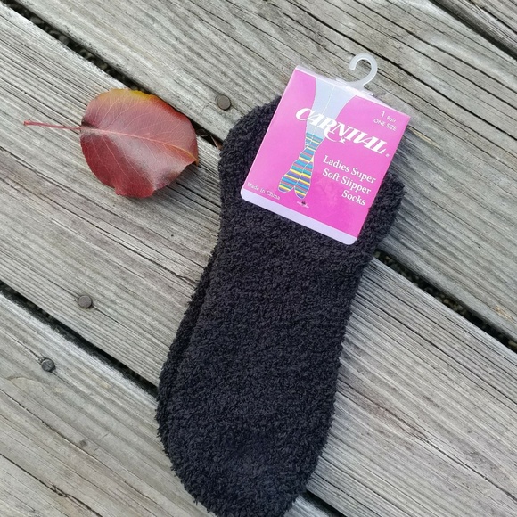 Accessories - Carnival Super Soft Slipper Black Fuzzy Socks (OS)